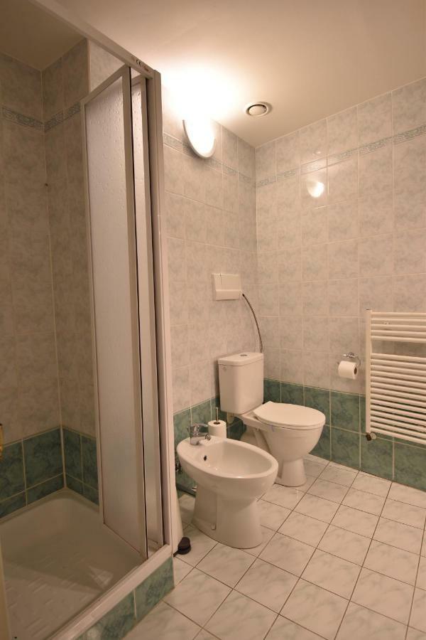 Cozy Flat By The Astronomical Clock Apartment Прага Екстериор снимка