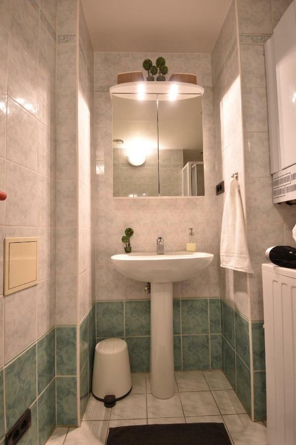 Cozy Flat By The Astronomical Clock Apartment Прага Екстериор снимка